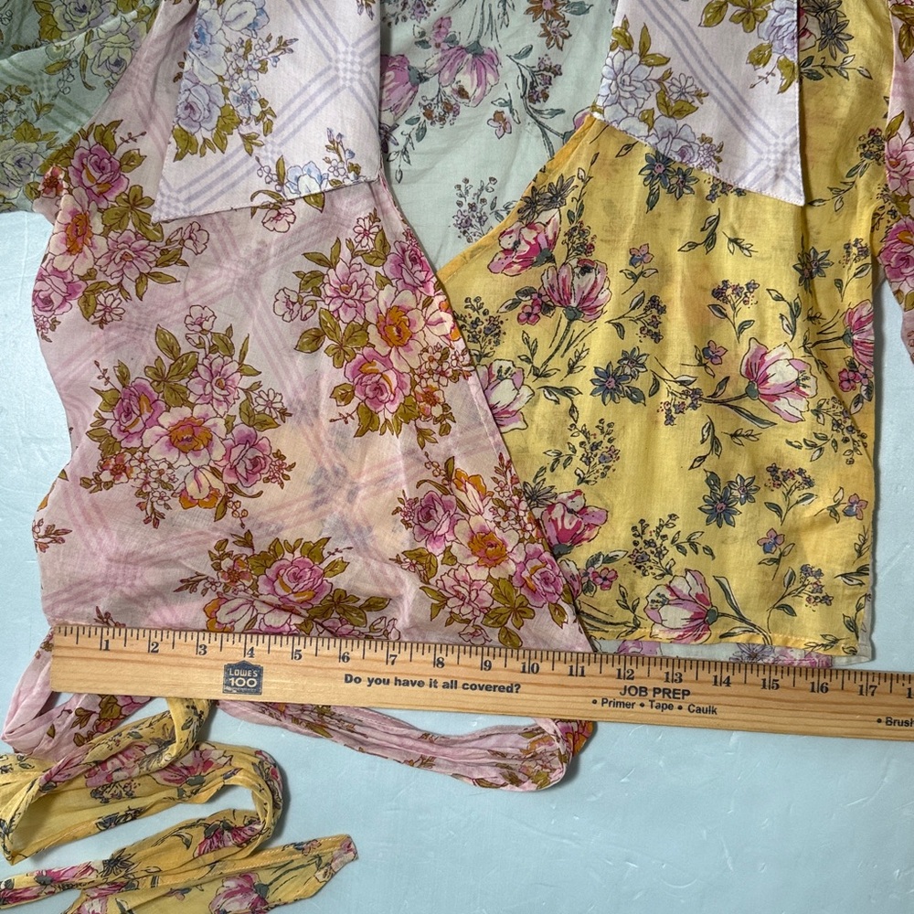 FREE PEOPLE Sz L Wrap Top Lucky Penny Floral Cropped Boho Chic Retro Romantic - Picture 10 of 15